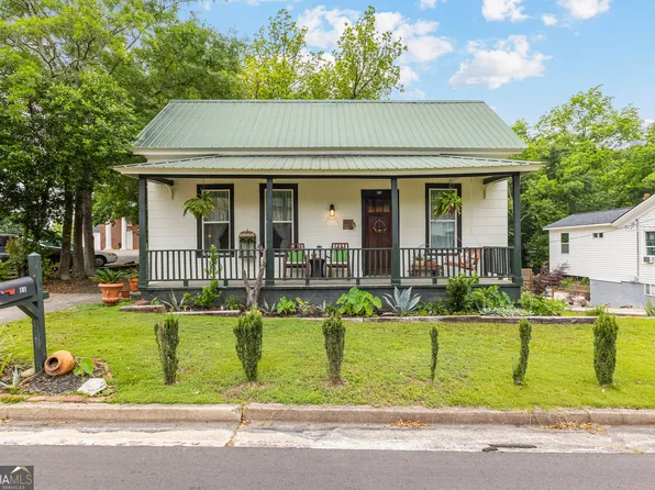 66 E Washington St, Newnan, GA 30263