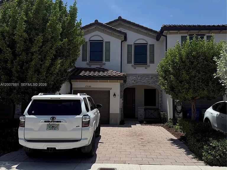 25180 SW 114th Ave #10 — Photo 8