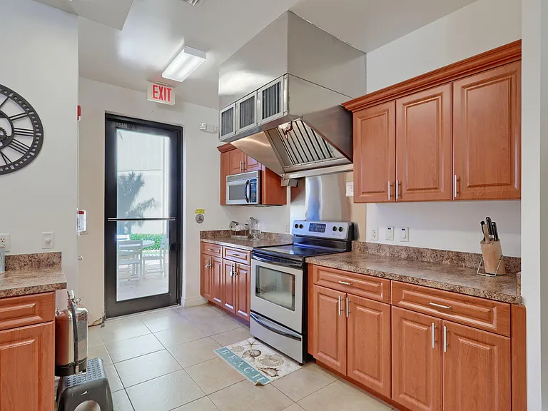 2800 N Ocean Dr #A-17C — Photo 52