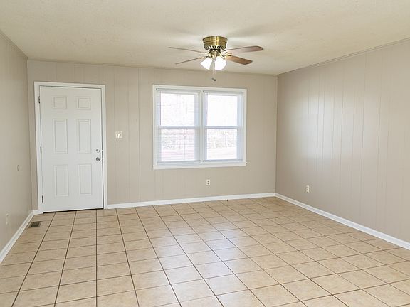 4th image of 4669 Knight St #6