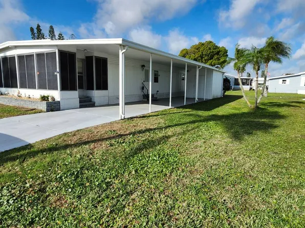 5638 Billowing Ln, Bradenton, FL 34203