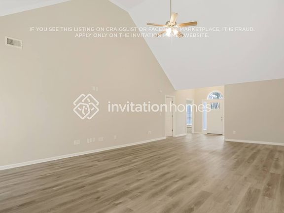 4th image of 1455 Claredon Dr