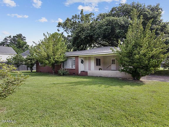 2nd image of 117 Hillside Dr