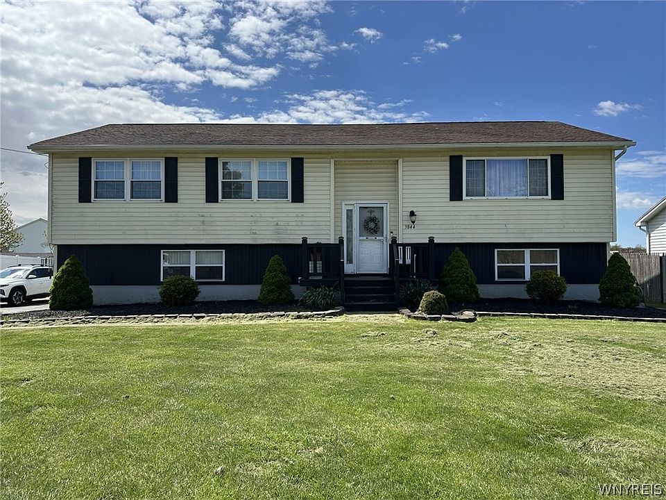 1st image of 3844 Mapleton Rd