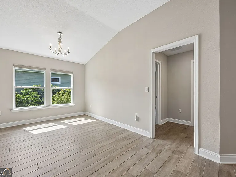 109 Angler Ln — Photo 8
