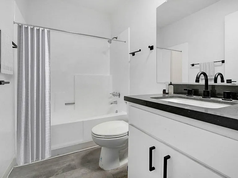 Keystone Apartments — Photo 19