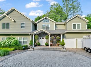 224 Wawayanda Rd, Highland Lakes, NJ 07422