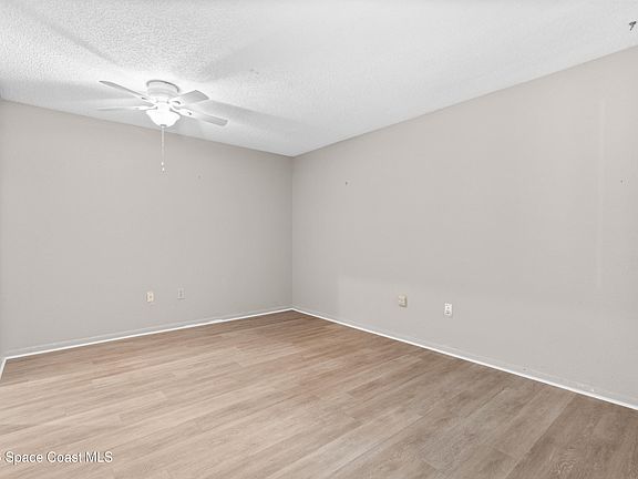 4th image of 153 Augusta Way