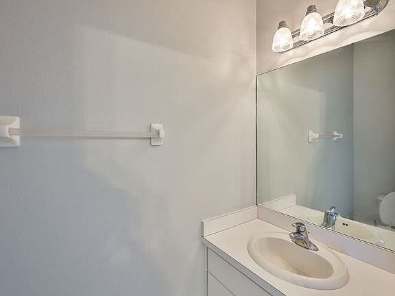 4th image of 12950 Kings Crossing Dr