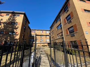 2718 W Bryn Mawr Ave #1, Chicago, IL 60659