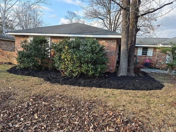 5041 Peachtree St, Millbrook, AL 36054
