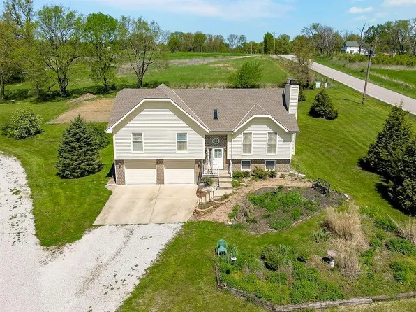 15412 NE 181st St, Holt, MO 64048