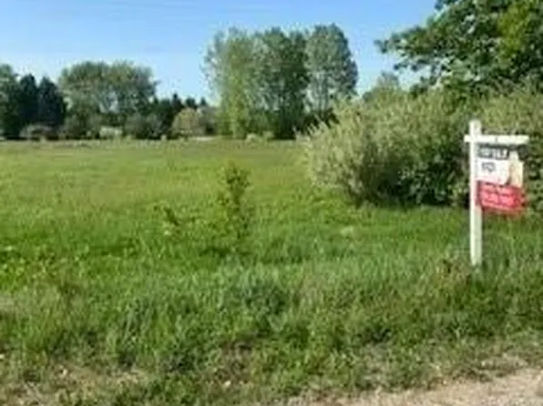 58596 Dolly Rd, South Lyon, MI 48178