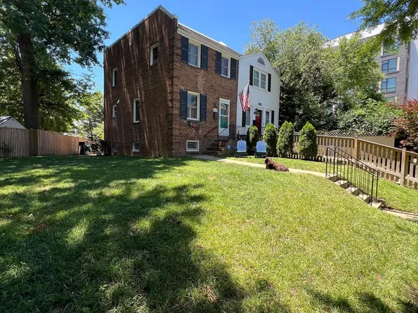 1008 Bashford Ln, Alexandria, VA 22314