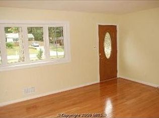 9332 Dubarry Ave, Lanham, MD 20706