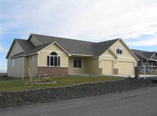 9208 Grandview Ln, Kennewick, WA 99338