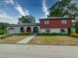 213 Wood St, Fall River, MA 02721