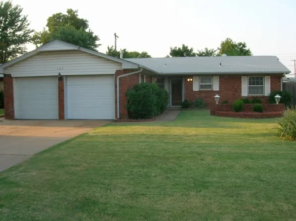 153 Burton Pl, Edmond, OK 73013