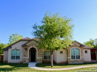 505 County Road 3822, San Antonio, TX 78253