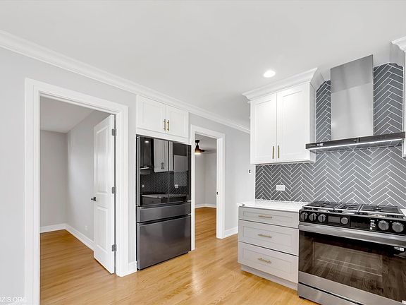 5th image of 9439 S 52nd Ave