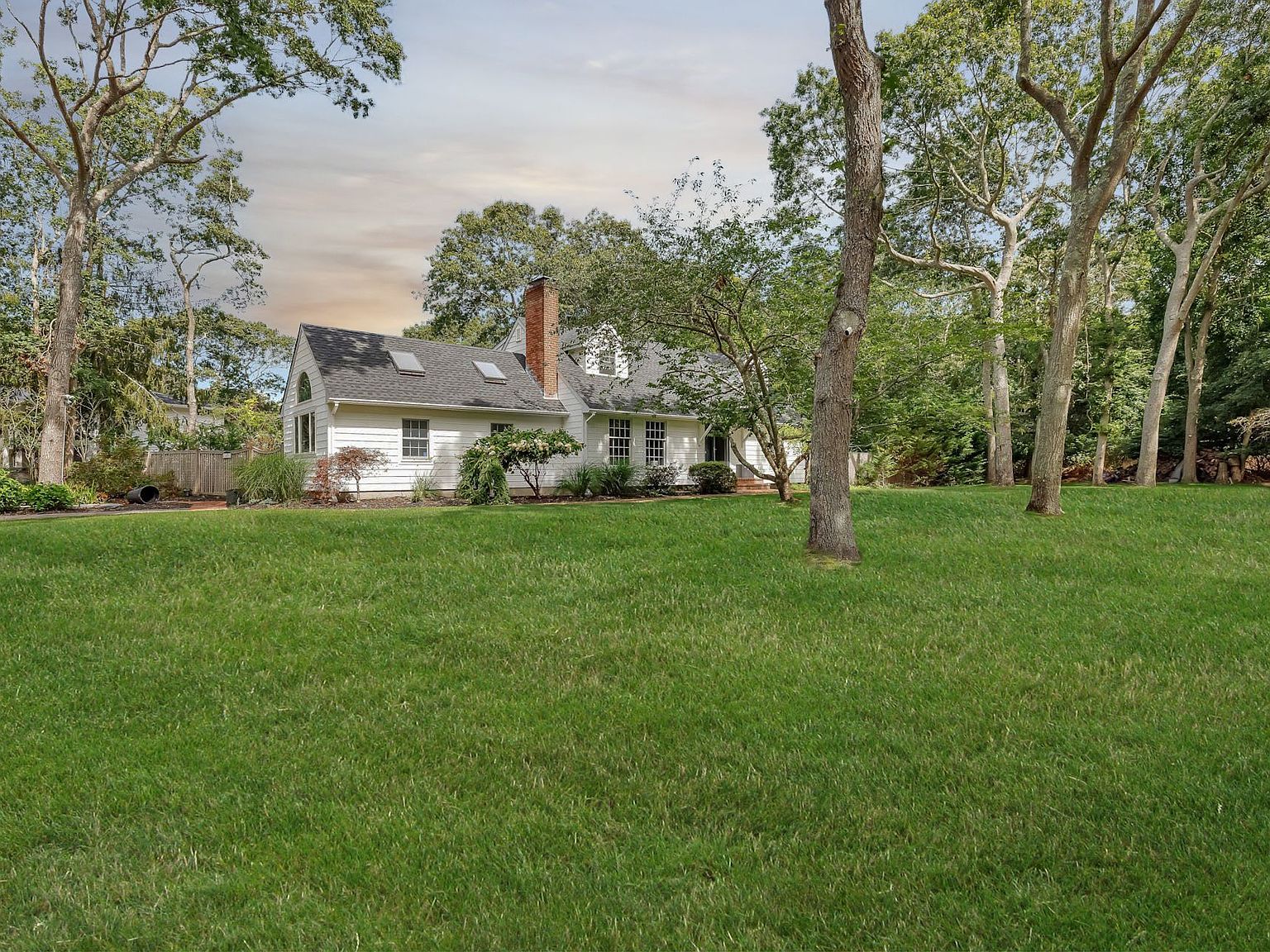 42 Eisenhower Dr, East Quogue, NY 11942 MLS 376073 Zillow