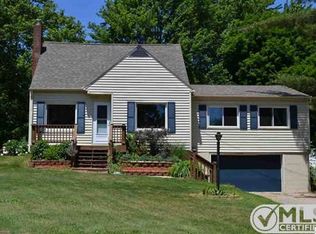 1220 Woodworth Rd, Jackson, MI 49202