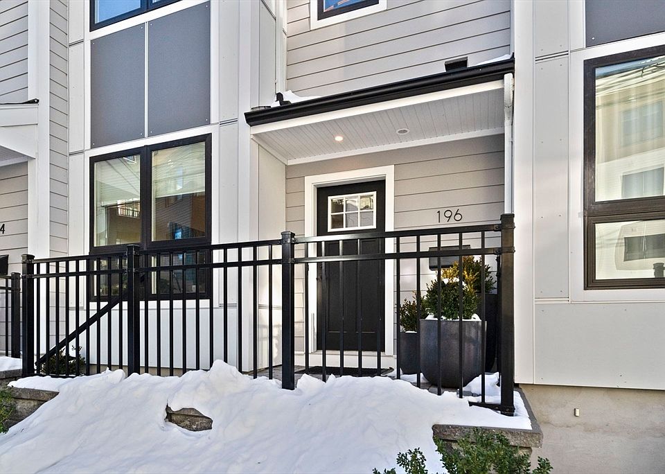 1st image of 17-31 Charles Park Rd #196