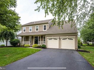 25 Jonquil Dr, Newtown, PA