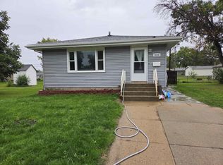 3108 7th St, Columbus, NE 68601