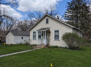 1820 G St, Iowa City, IA 52240