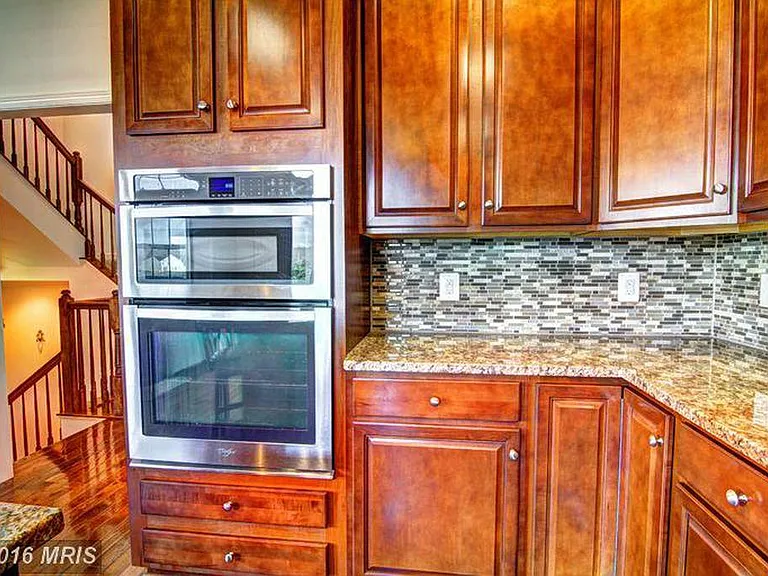 25095 Croxley Green Sq — Photo 9