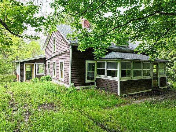 3rd image of 1519 Delong Road