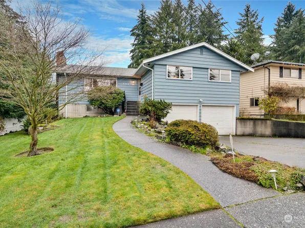 2211 N Whitman Street, Tacoma, WA 98406