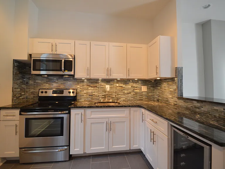 2661 E Norris St — Photo 6