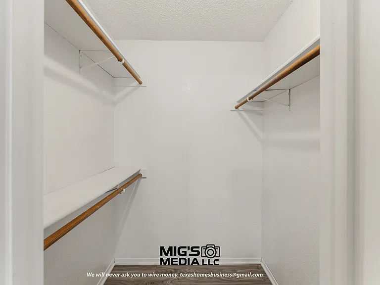 closet 1