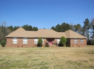 34 Briarpatch Cir, Lumberton, NC 28358