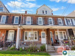 48 South St, Nazareth, PA 18064