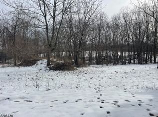 37 Ramsey Rd, Sussex, NJ 07461