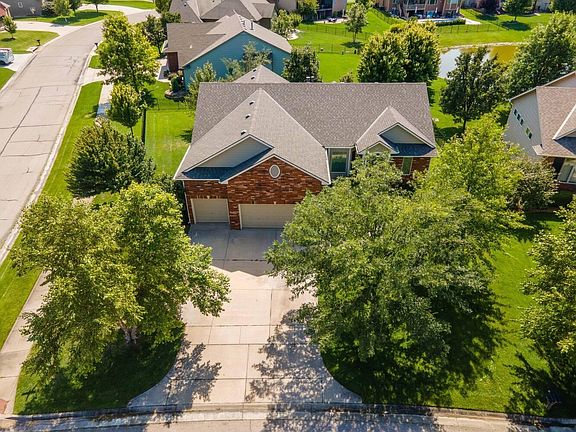2nd image of 3113 N Brush Creek Ct