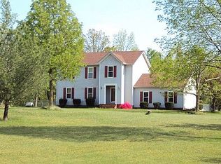471 Eleanor Dr, Paducah, KY 42003