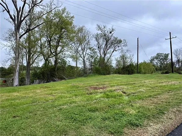 Fish Hatchery Rd, Natchitoches, LA 71457