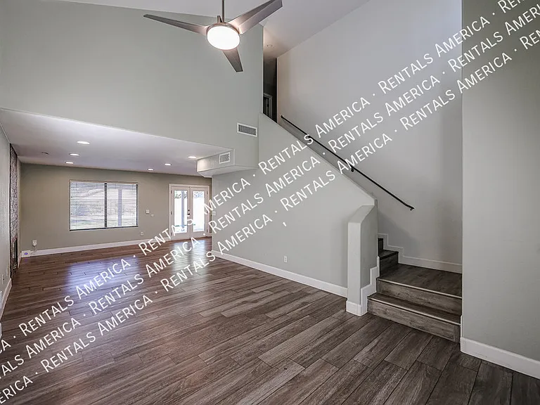 22442 N 21st St — Photo 11