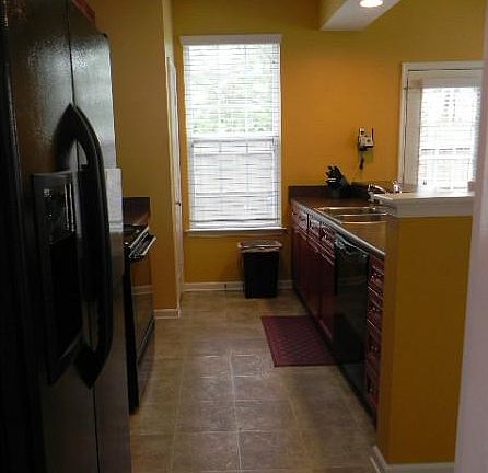 2nd image of 1424 Otterbourne Cir