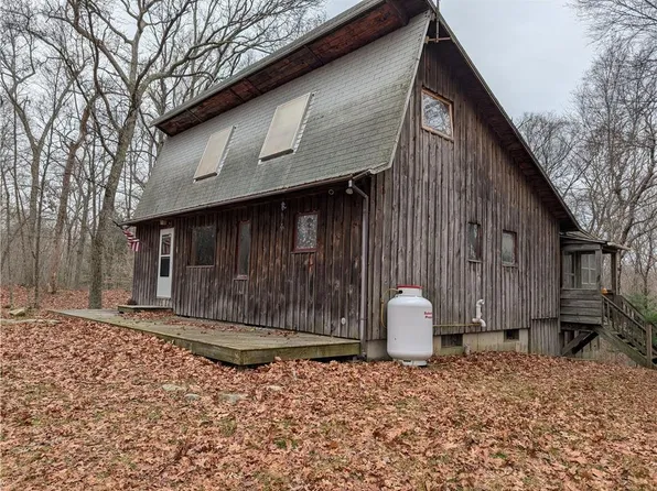 18 King Rd, Foster, RI 02825