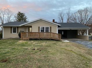 123 New Castle Dr, Charles Town, WV