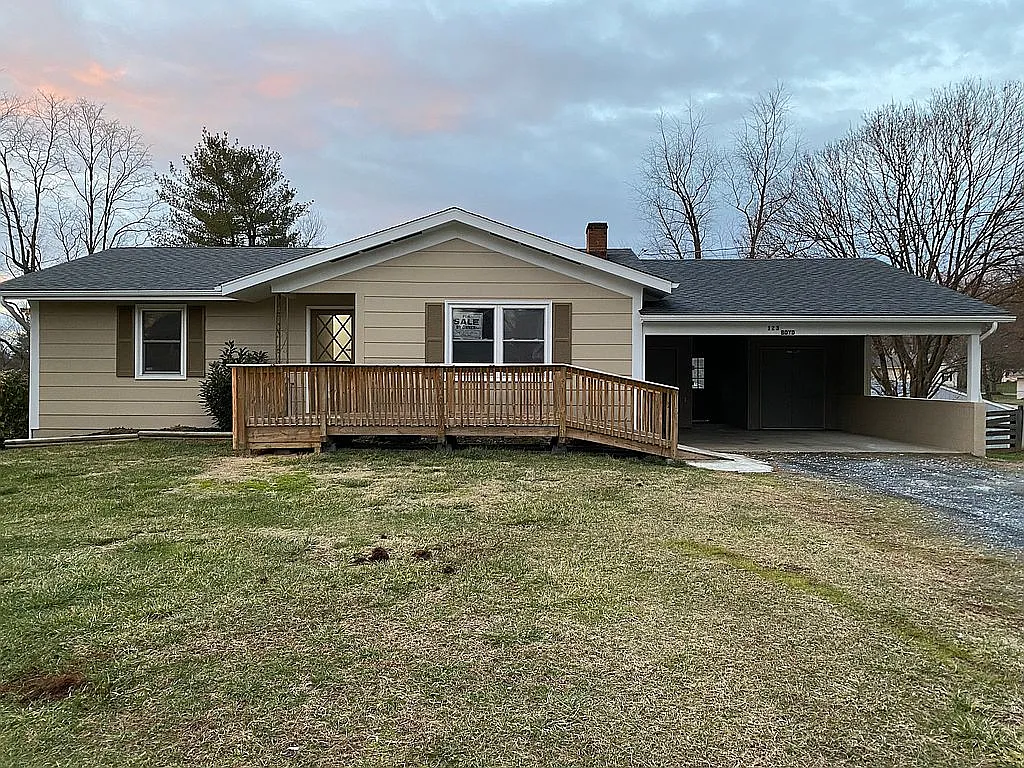 123 New Castle Dr photo 1