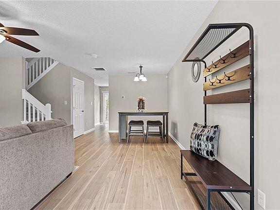 5th image of 231 Bridford Downs Dr