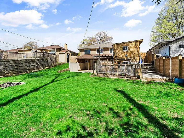 176 Longfield Rd #UPPER — Photo 24