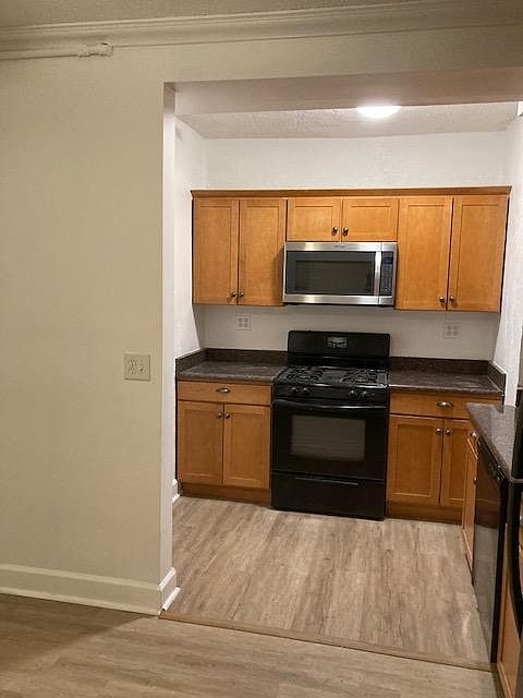 1st image of 206B N Kenilworth Ave