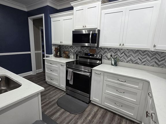 4th image of 15342 Oak Creek Cv